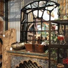 Unique / one‑of‑a‑kind items 3