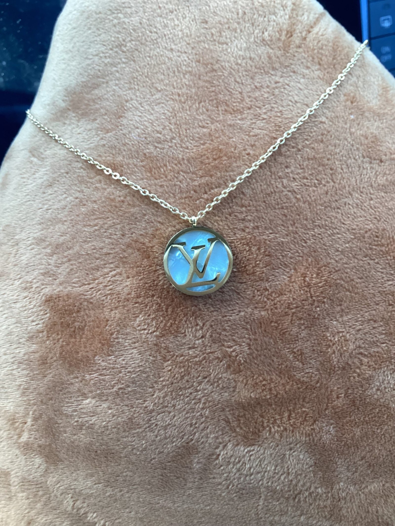 Louis Vuitton 'Blossom' Pendant Necklace